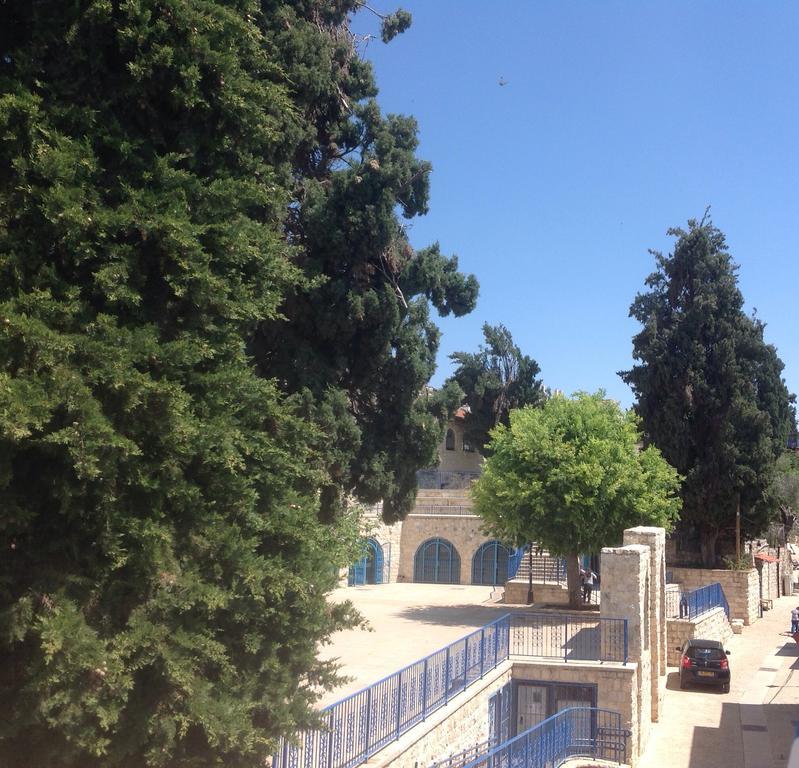 Off The Square Hotel Safed Luaran gambar