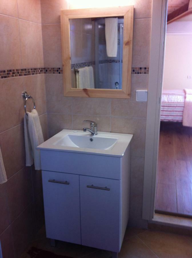 Off The Square Hotel Safed Luaran gambar